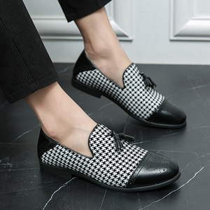 Zapatos de cuero sin cordones con punta en pico dorada de estilo británico coreano para hombre, estilista informal de noche a la moda personalizada, barco de altura - Product Image 2
