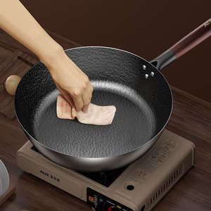 Sartén Redonda Antiadherente de Hierro Forjado AUX de 28 cm, Compatible con Inducción - Product Image 4