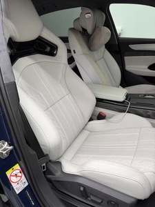 GZYLC Vente en gros Nouveaux accessoires intérieurs de <span class=keywords><strong>luxe</strong></span> personnalisés en cuir pour voiture, siège sport de course pour voiture électrique, adapté à <span class=keywords><strong>Audi</strong></span> RS6 RS7 - Product Image 5
