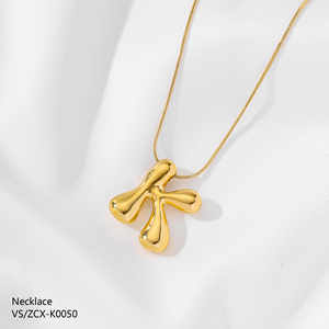 Collier pour femme avec pendentif lettre en <span class=keywords><strong>acier</strong></span> <span class=keywords><strong>inoxydable</strong></span> 304 plaqué or 18 carats, étanche, vente en gros, <span class=keywords><strong>fournisseur</strong></span> de bijoux fantaisie - Product Image 3