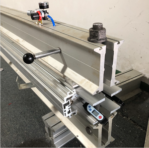 Presse de vulcanisation à refroidissement par eau à bande transporteuse de 3000 mm - Product Image 2