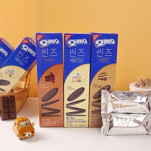 Đồ ăn nhẹ Châu Á Bánh quy Oreo Hàn Quốc bán buôn bánh quy giòn Mỏng Hàn Quốc hương vị sô cô la đen 84g - Product Image 2