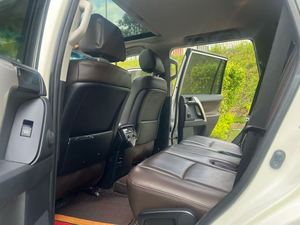 Toyota <span class=keywords><strong>Prado</strong></span> 3.5L essence <span class=keywords><strong>TXL</strong></span> <span class=keywords><strong>2018</strong></span> - Product Image 5
