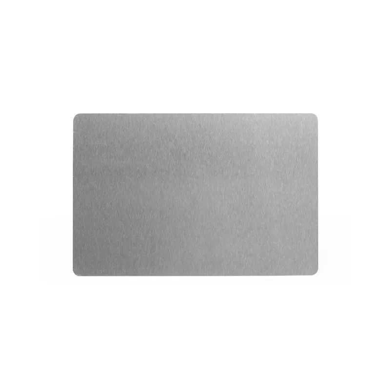 Kişiselleştirilmiş anodize ziyaret adı mat siyah lazer gravür Logo alüminyum paslanmaz çelik boş özel Metal kartvizitler