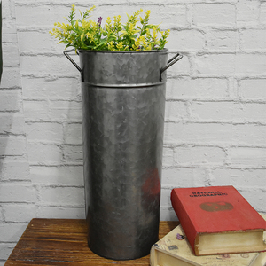 Vase galvanisé de 16 pouces, seau à fleurs en métal français rustique décoratif pour les décorations de centre de <span class=keywords><strong>table</strong></span> de mariage - Product Image 4