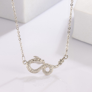 Collier en alliage de dragon du zodiaque en zircon tendance et à la mode Luxe léger Polyvalent Haut de gamme Romantique Chaîne de clavicule Cadeau pour femme - Product Image 3