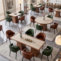 Table en bois massif de style minimaliste avec chaises rembourrées pour restaurant occidental et salon de thé, sièges confortables