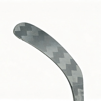 Bâton de hockey sur glace en carbone 24K haute performance, motif ondulé sur l'axe et la lame, bâton composite durable pour les tournois de ligue sur glace