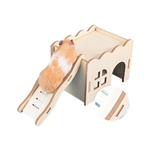 Casa de Juguete de Madera para Hámster con Tobogán para Mascotas Pequeñas, Muebles Duraderos para Mascotas - Product Image 1