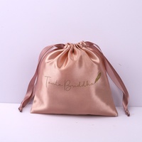 Sac d'extension de cheveux en Satin rose à impression personnalisée, pochette en soie à cordon de serrage doux mat pour emballage de cheveux