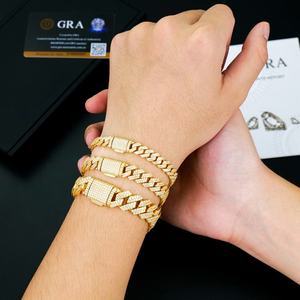 เครื่องประดับหรูสำหรับผู้ชาย สไตล์ฮิปฮอป สร้อยข้อมือเงินแท้ 925 ชุบทองแบบไมอามีคิวบันลิงค์ สี D ประดับเพชรโมอิสซาไนต์ VVS ระดับ GRA Certified - Product Image 1