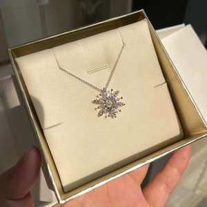 S925 Pure Silver Snowflake Zircon Necklace High-End Japanese <b>Frozen</b> Water Droplet Collarbone Chain Luxury Niche Crystal Necklace - Product Image 1