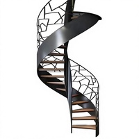 Escalier en colimaçon au design moderne en promotion pour appartements, villas et maisons - Escalier circulaire intérieur en acier et bois pour grenier