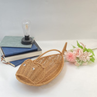 Panier de pique-nique en rotin tressé en forme de poisson, mignon, écologique, fait main, en plastique PP, pour le pain, les aliments et les fruits, avec poignée
