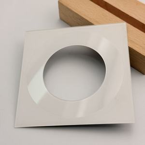 زجاج مقسى مع طلاء AG انتقائي وفتحات للأزرار لأجهزة نقاط البيع والكشك، مضاد للتلطيخ في المناطق عالية التلامس - Product Image 3