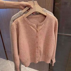 Nuevo cuello en V suelto y corto con un suéter pequeño sobre la parte superior - Product Image 1