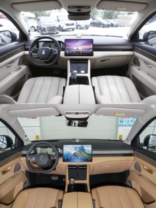 ATTO M7 SERES 7 Hybrid EVR 6 Posti SUV Versione Comfort 2022, 1220km di Autonomia Totale, Auto SUV Ibrida, Veicolo a Nuova Energia, Auto Usata - Product Image 3