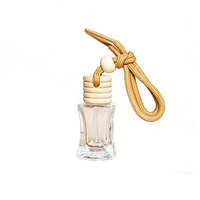 Pendentif parfumé pour voiture de luxe avec huile |   Diffuseur d'arômes en verre suspendu avec logo personnalisé pour la décoration intérieure de voiture