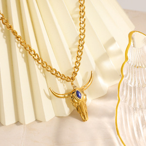 Collar con Colgante de Cabeza de Toro en Capas, Chapado en Oro de 18k, Colgante de Cuerno de Resina, Joyería de Moda Unisex - Product Image 3