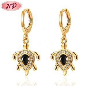 ชุดเครื่องประดับทองคำเคลือบ 18K ขายส่ง ต่างหูและสร้อยคอแฟชั่น ชุดเครื่องประดับสำหรับขายส่งจากจีน - Product Image 6