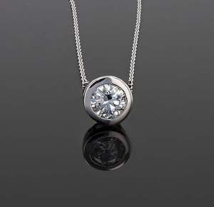 Collar con Colgante de Plata de Ley 925 con Moissanita de Corte Redondo, Hecho a Mano, Joyería Fina para Regalo de Boda o Fiesta - Product Image 4