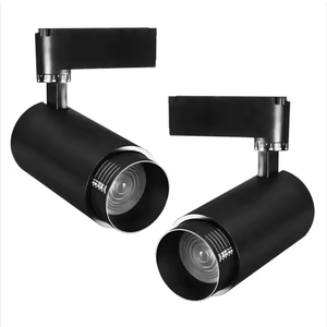 Éclairage de scène de DJ professionnel OEM Vietnam usine TLC RGBW blanc LED spots Zoom FB4 conception personnalisée femmes pantalons approvisionnement - Product Image 2