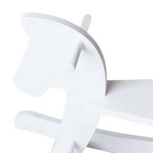 WEIFU <span class=keywords><strong>Cheval</strong></span> à <span class=keywords><strong>bascule</strong></span> en <span class=keywords><strong>bois</strong></span> blanc personnalisé bébé pièces roses Jouet sûr <span class=keywords><strong>Cheval</strong></span> à <span class=keywords><strong>bascule</strong></span> pour enfants de 5 ans - Product Image 2