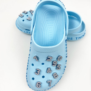 Offre Spéciale boutons de bricolage personnalisés, numéros et lettres écologiques, boutons en PVC souple, strass, croco pour <span class=keywords><strong>chaussures</strong></span> - Product Image 6