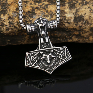 Yunnique – collier avec pendentif marteau de Thor Viking en acier inoxydable pour hommes, amulette nordique, bijoux cadeau, chaîne de 60cm, couleur acier - Product Image 2