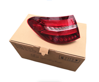 Luz trasera combinada W253 GLC de alta calidad Nueva luz trasera Exterior de lente roja de 12V