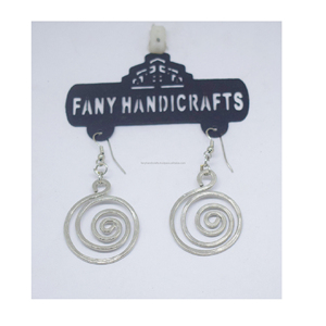 Nouvelles boucles d'oreilles vintage ethniques faites à la main en fil métallique, bijoux de plage de juin - Product Image 3