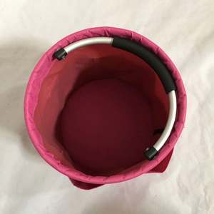 Bolsa de Limpieza Plegable y Elegante de 17L para Organizar Herramientas, Artículos de Picnic y Esenciales de Playa - Product Image 1