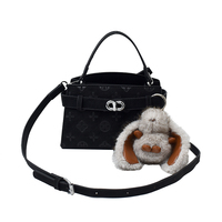 Sac à main et bandoulière pour femme, portable, tendance, en cuir PU gaufré avec pendentif lapin, fermeture magnétique, forme carrée, doublure en polyester