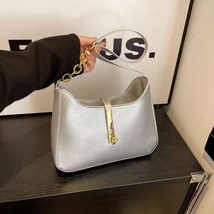 Sac à bandoulière et bandoulière en cuir PU à boucle en métal simple pour femme - Product Image 1