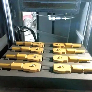 China Automatic Metal Casting Machine Sand Casting Equipment Flask Molding Machine