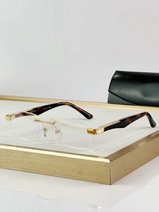 نظارات فاخرة بدون إطار بتصميم مربع غير منتظم وقطع ماسي، إطار نظارات طبية للقيادة بتصميم الطيار موضة 2025 - Product Image 2