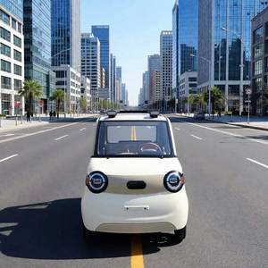 El último diseño es un vehículo eléctrico cerrado de 4 ruedas para adultos mayores, disponible para el transporte de pasajeros. - Product Image 3