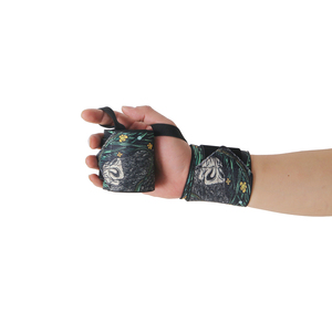 สายรัดข้อมือปรับระดับได้ Berserk สำหรับฝึกซ้อม ยกน้ำหนัก ออกกำลังกาย รองรับการใช้งานในยิม พร้อมโลโก้แบบกำหนดเอง ลายอนิเมะ สายรัดข้อมือสำหรับยกน้ำหนัก - Product Image 2