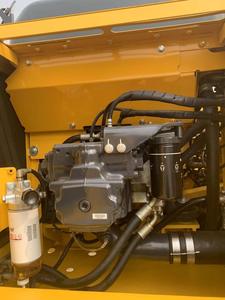 Excavadora de orugas Komatsu PC200 robusta, excavadora hidráulica de 20 toneladas | Excavadora usada hecha en Japón para proyectos urbanos y de construcción - Product Image 6