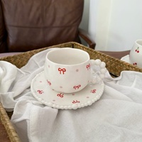Tasse à café et soucoupe en céramique blanche coréenne avec bordure perlée en relief, points perlés, mug à franges perlées, tasses et assiettes