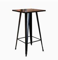 Table à manger carrée en métal au design moderne, confortable, vente en gros de meubles de cuisine pour hôtel, restaurant, café, salon