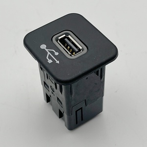 735600659 Port de charge Pièce de sortie USB pour Jeep Renegade Compass 2016-2021 - Product Image 6
