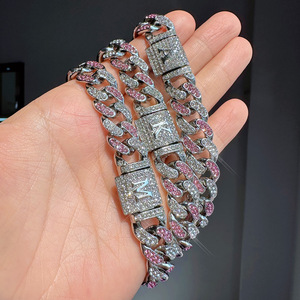 Alliage Hip-Hop Européen Américain Simple Mode Plein <span class=keywords><strong>Diamant</strong></span> pour Bracelet Personnalisé Bicolore Épissage Chaîne Cubaine Forme de Lettre - Product Image 3
