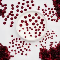 Rubinrote 6mm Siam Epoxidharz Flache Diamantform Perlen mit Mittelloch zum Annähen, Quasten-Strassperlen für Abschlussfeiern, Schmuckzubehör YAXI