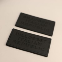 Badge/Patch Adhésif en PVC Caoutchouc Haut de Gamme en Forme de Cœur 3D Transparent avec Strass et Logo Personnalisé pour Chapeaux et Vêtements