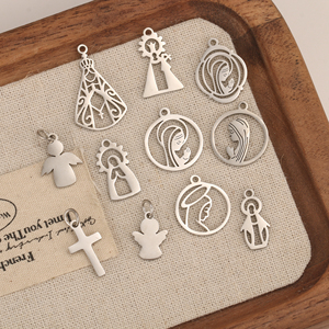 Pendentifs en acier inoxydable Vierge <span class=keywords><strong>Marie</strong></span> Catholique Notre-Dame de Guadalupe, finition miroir, breloques croix ange pour femmes, accessoires de bijoux - Product Image 3