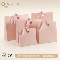 Sacs cadeaux en papier portrait personnalisés de luxe rose mat découpés avec poignées en ruban de satin, tailles assorties, pour la vente au détail