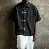 Chemises à carreaux Ouna sur mesure avec boucle avion, manches courtes, coupe oversize, boutons losanges, en popeline