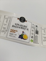 Étiquettes en papier adhésif imperméable personnalisées pour les bouteilles de vin, de whisky et de jus, avec gaufrage en feuille d'or, durables, permanentes, résistantes aux UV