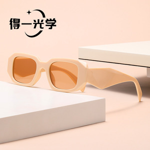 Irregular Square <b>Sunglasses</b> Black PC Frame UV400 Unisex - Product Image 3
